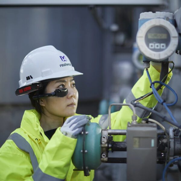 Synergiz_RealWear_NavigatorZ1_04 RealWear Navigator Z1 Synergiz